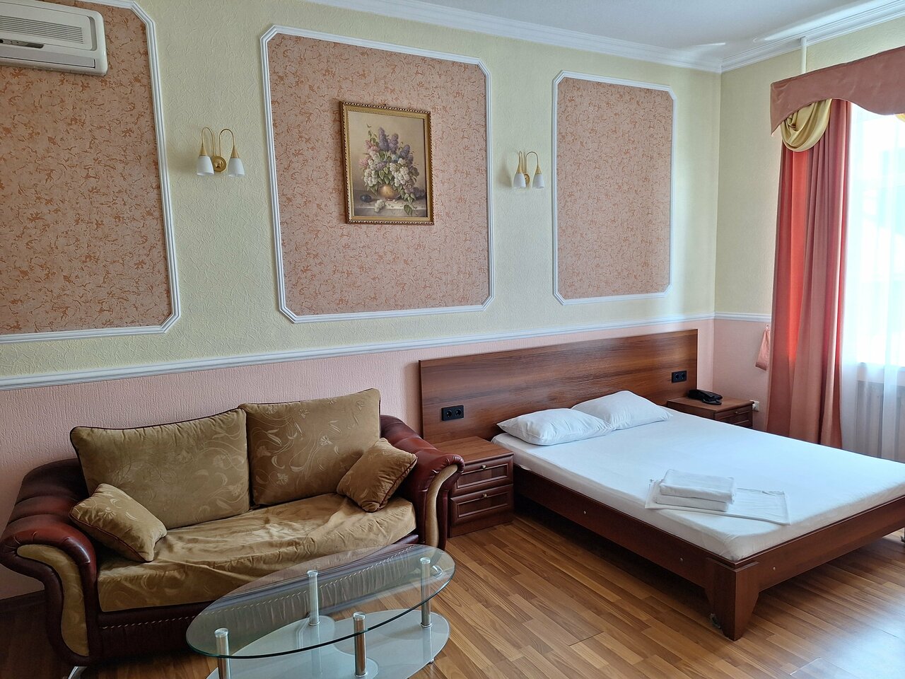 Гостиница Молодежная Ростов-на-Дону