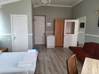 Гостиница Молодежная Ростов-на-Дону Семейный номер-4