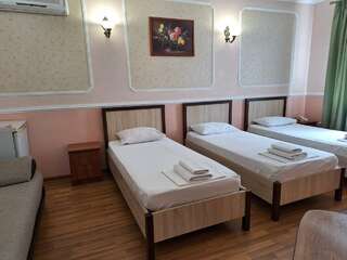 Гостиница Молодежная Ростов-на-Дону Трехместный улучшенный-3